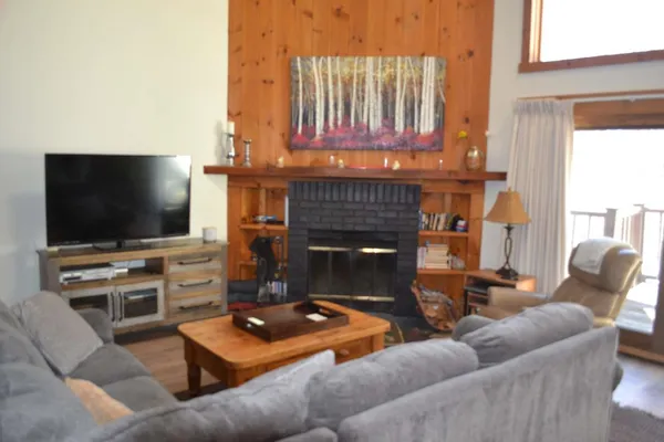 $525,000 | 4 B Newfane Circle, Unit 4B, West Dover, VT 05356