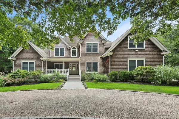 $2,500,000 | 3470 North Bayview Road, Southold, NY 11971