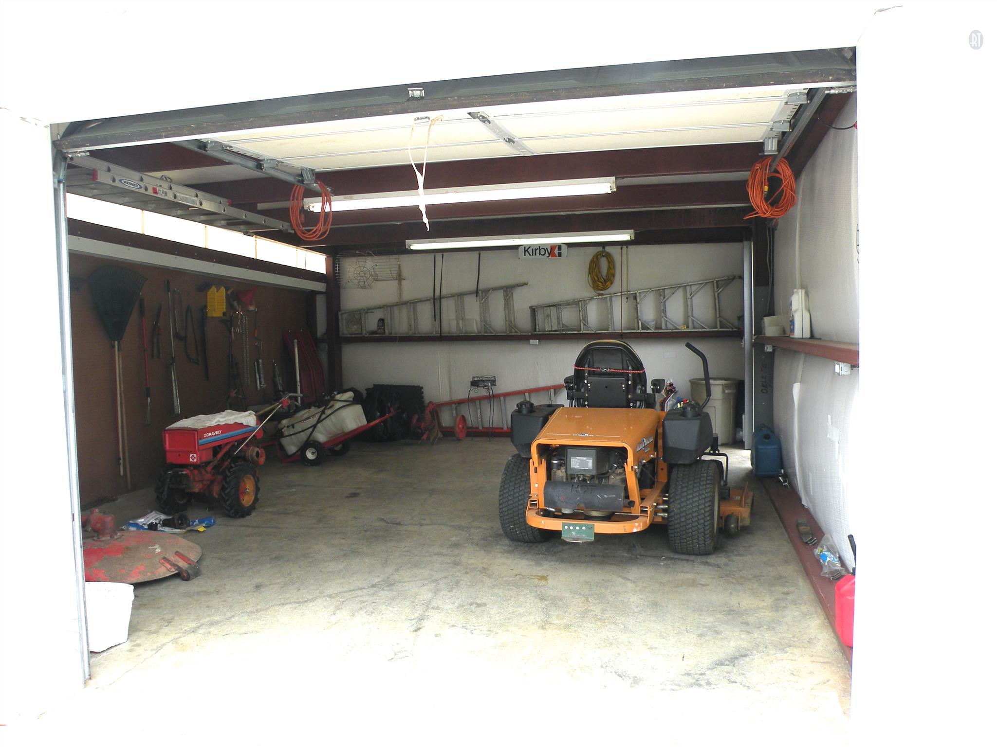 304 Haynes Road Portland, TN 37148 - Photo 7 of 21 a car parked in garage