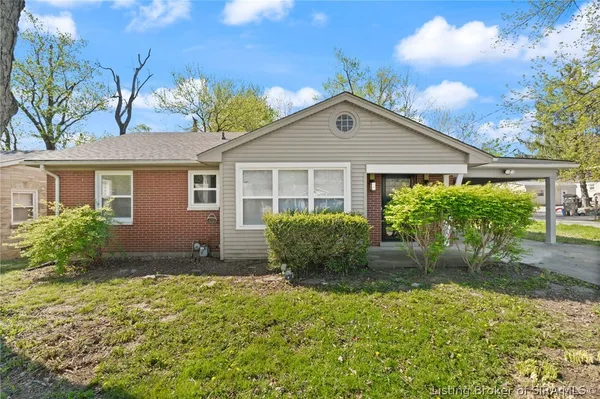 $215,000 | 806 Elmwood Avenue, New Albany, IN 47150