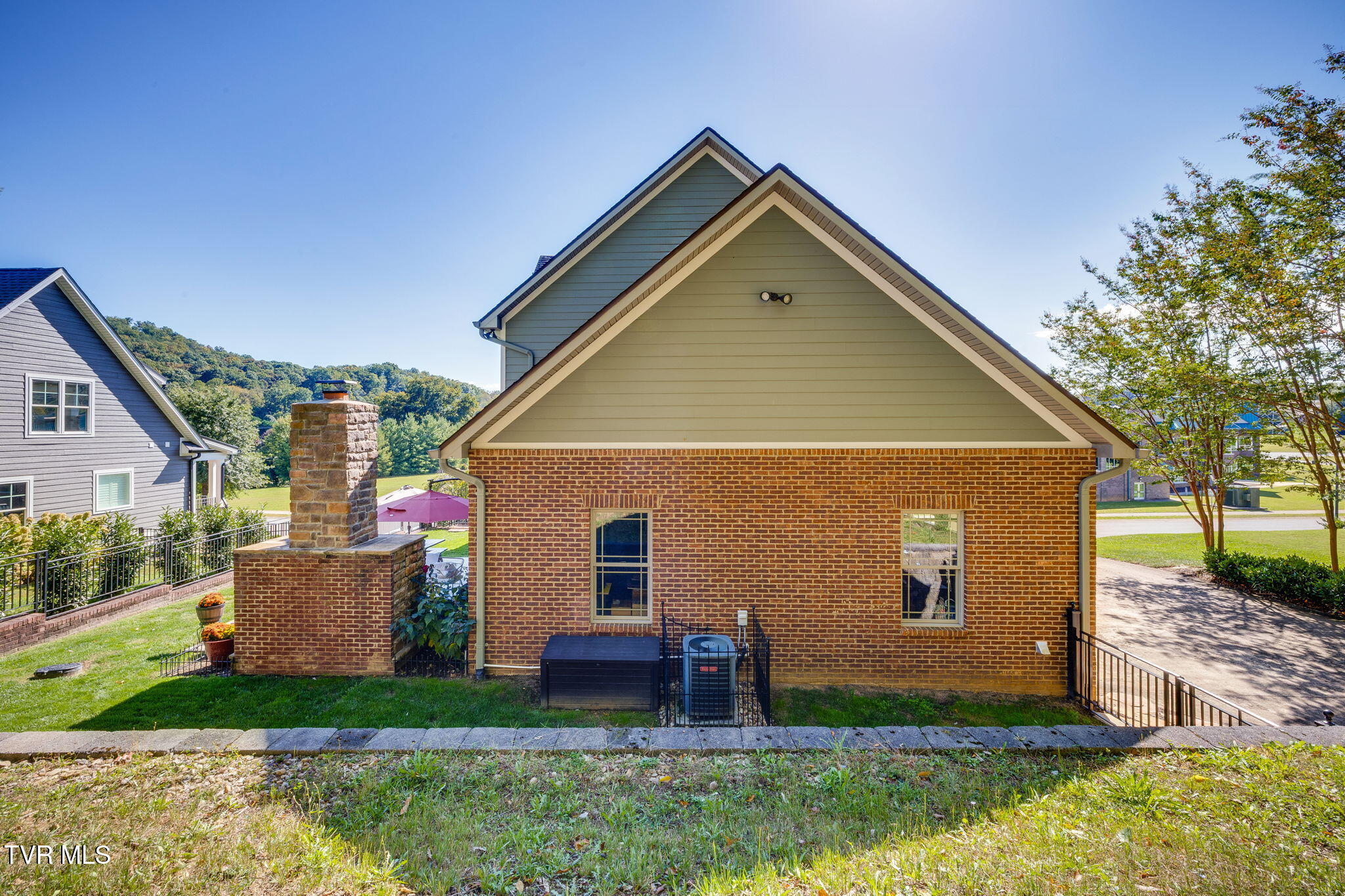 2338 Edinburgh Channel Road Kingsport, TN 37664 - Photo 70 of 87 060