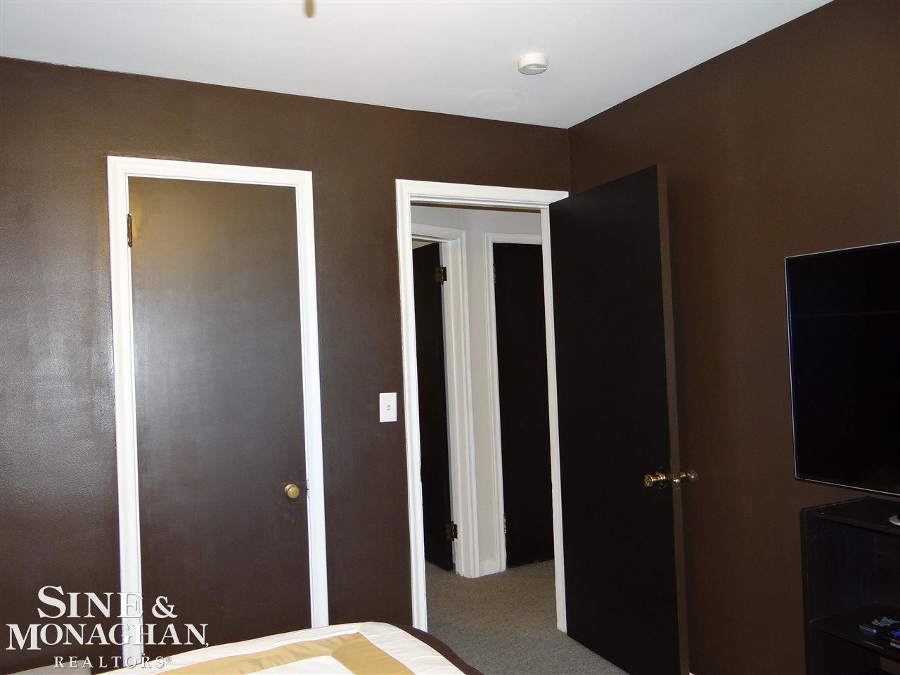 2037 Vernier Road, Unit 2041 VERNIER Grosse Pointe Woods, MI 48236 - Photo 17 of 38