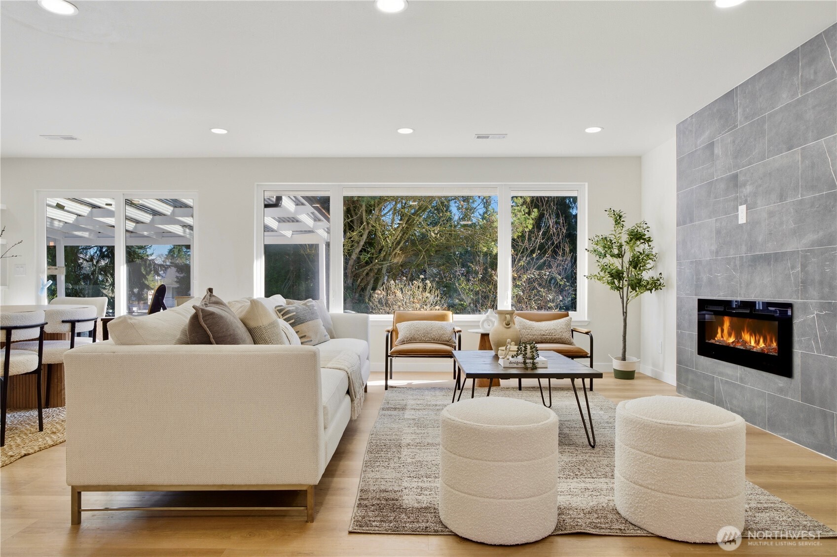 4619 Marble Lane Everett, WA 98203 - Photo 3 of 29