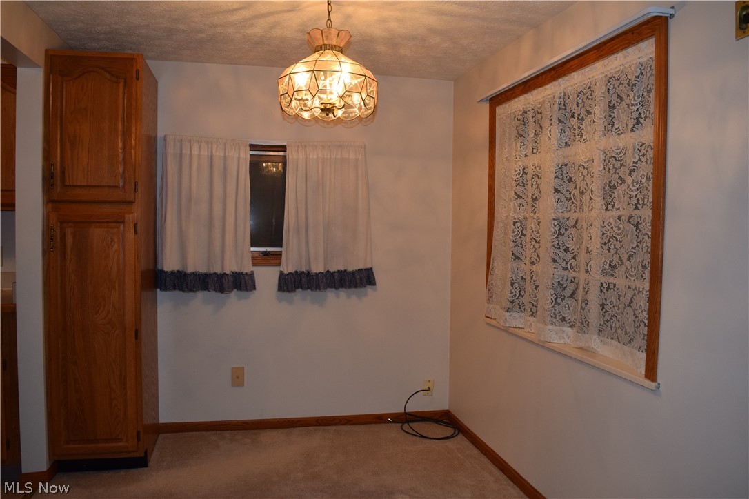 3949 Cox Road Barberton, OH 44203 - Photo 17 of 25 Gallery Image 17