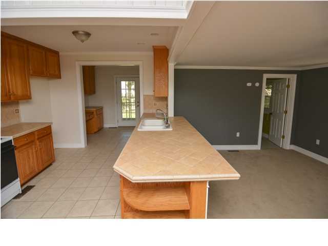 546 Klein Street Mount Pleasant, SC 29464 - Photo 6 of 24 Additional Photo