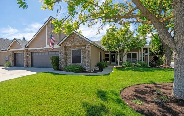 $649,000 | 1774 North Homsy Avenue, Clovis, CA 93619