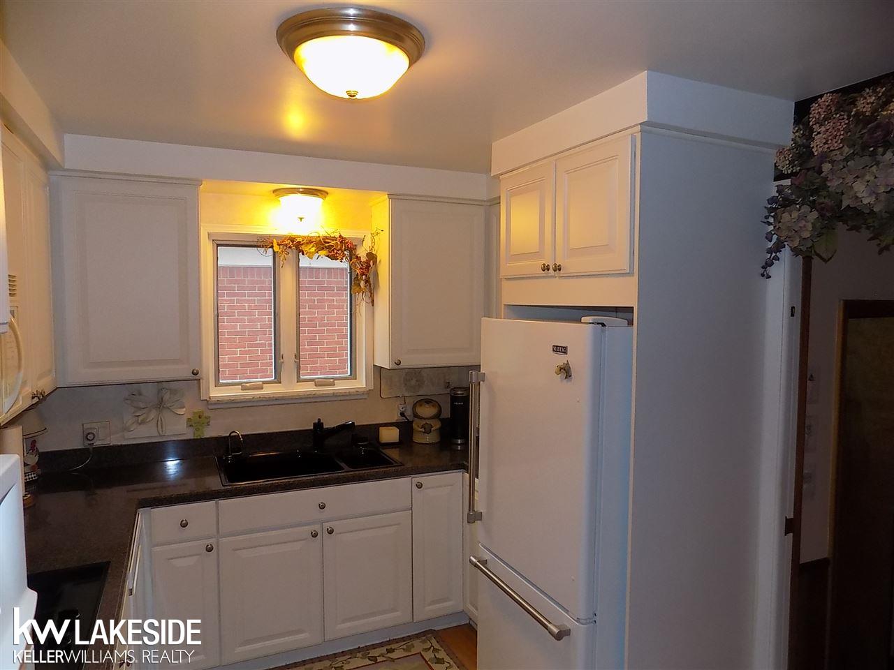 8484 Potomac Center Line, MI 48015 - Photo 9 of 26 Gallery Image 9