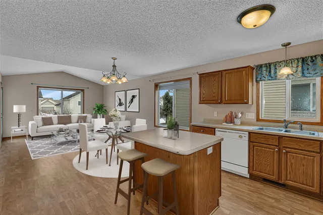 $299,900 | 1600 Nuthatch Avenue, Sartell, MN 56377