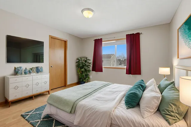 $299,900 | 1600 Nuthatch Avenue, Sartell, MN 56377