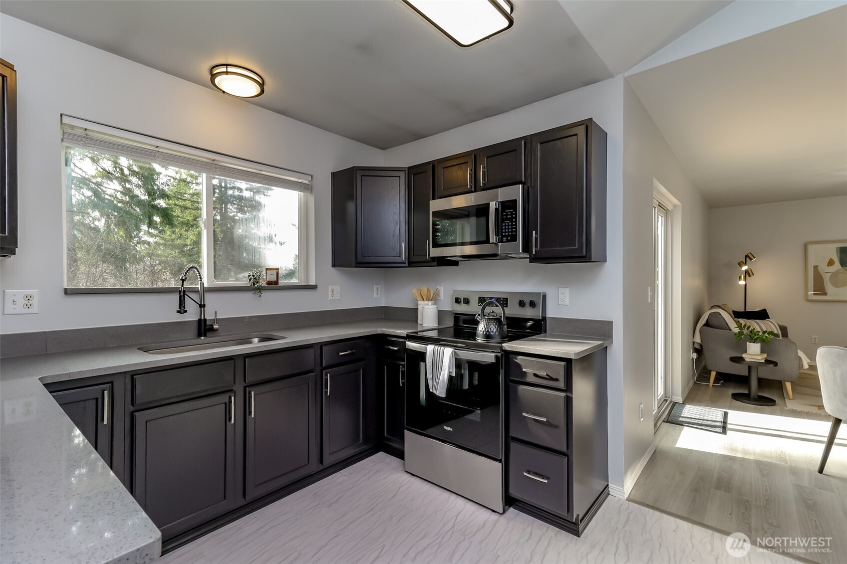 8006 294th Street South Roy, WA 98580 - Photo 9 of 30