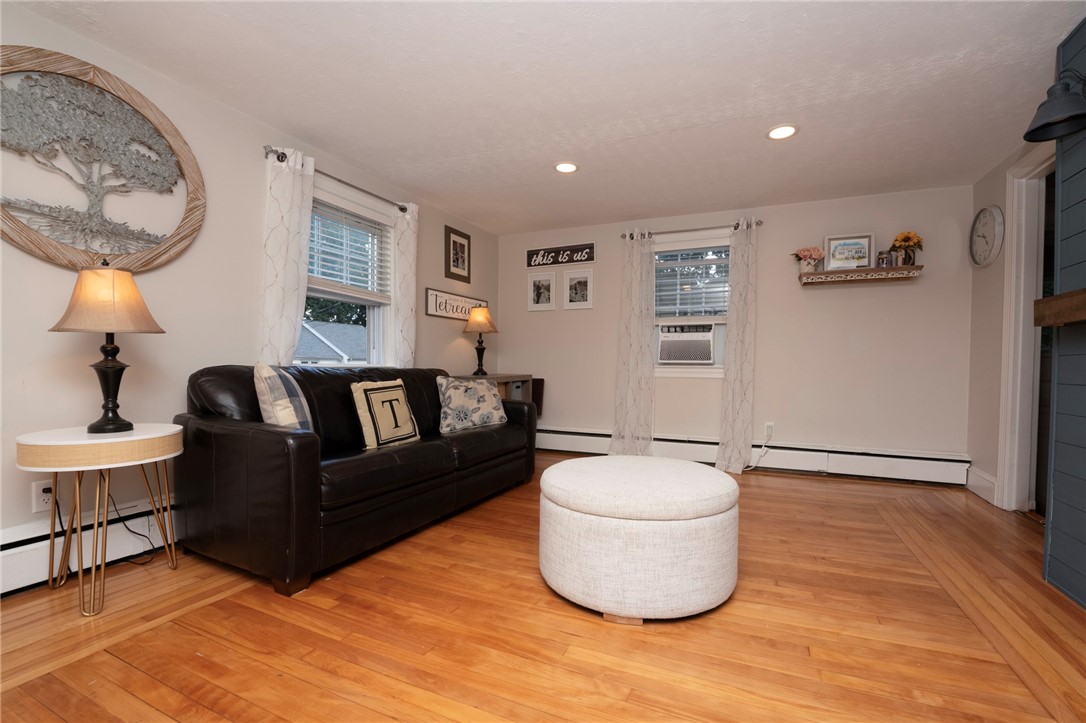 5 Leach Street Cumberland, RI 02864 - Photo 5 of 33