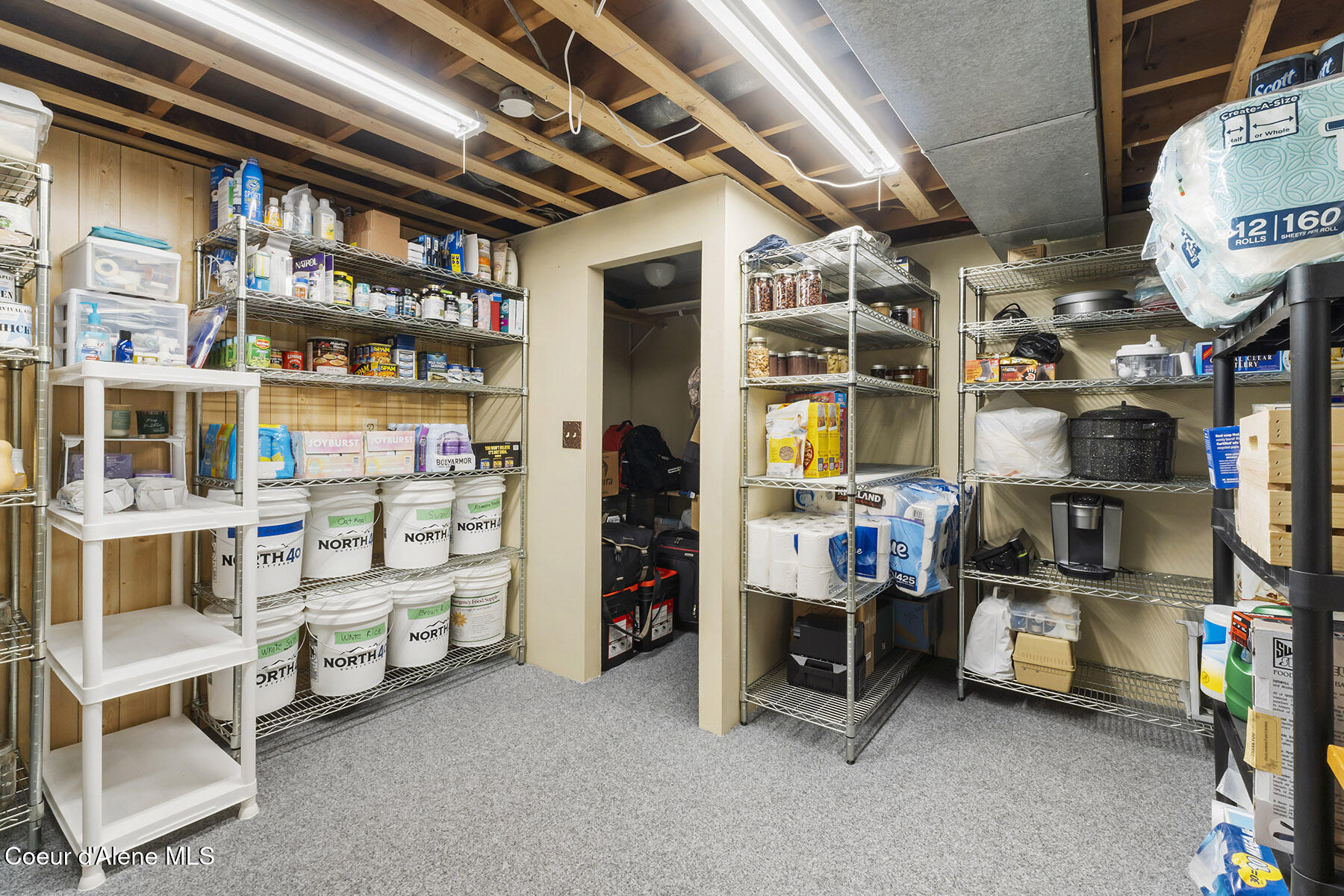 9490 North Atlas Road Hayden, ID 83835 - Photo 24 of 39 Large Storage & Pantry Space