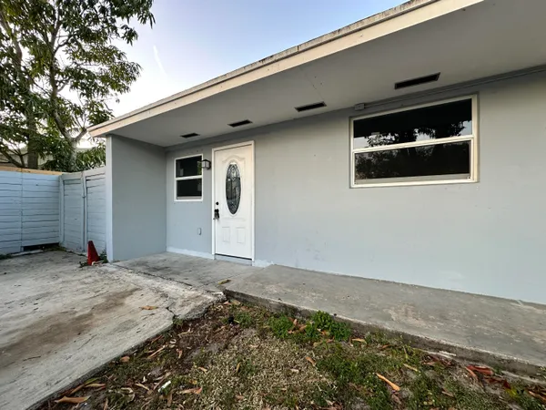$1,650 | 6157 Westover Road, West Palm Beach, FL 33417