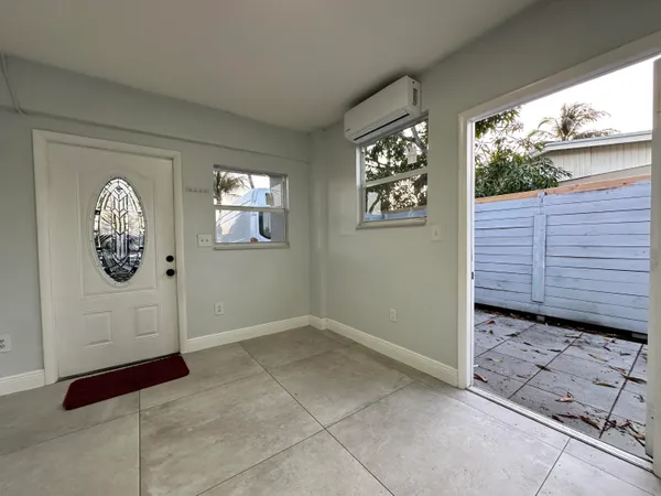 $1,650 | 6157 Westover Road, West Palm Beach, FL 33417