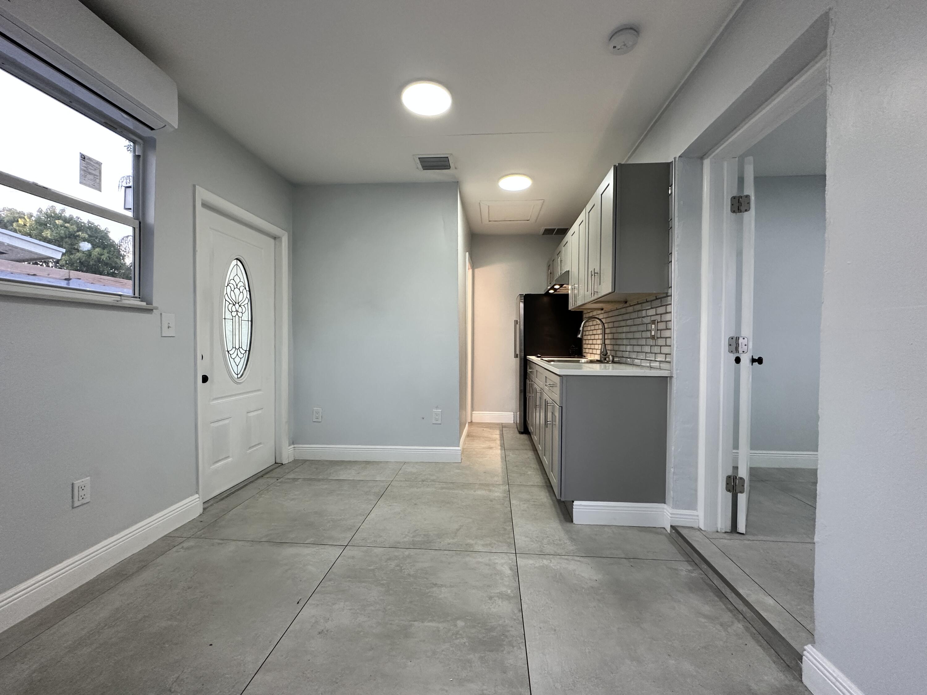 6157 Westover Road West Palm Beach, FL 33417 - Photo 4 of 17 IMG_6203