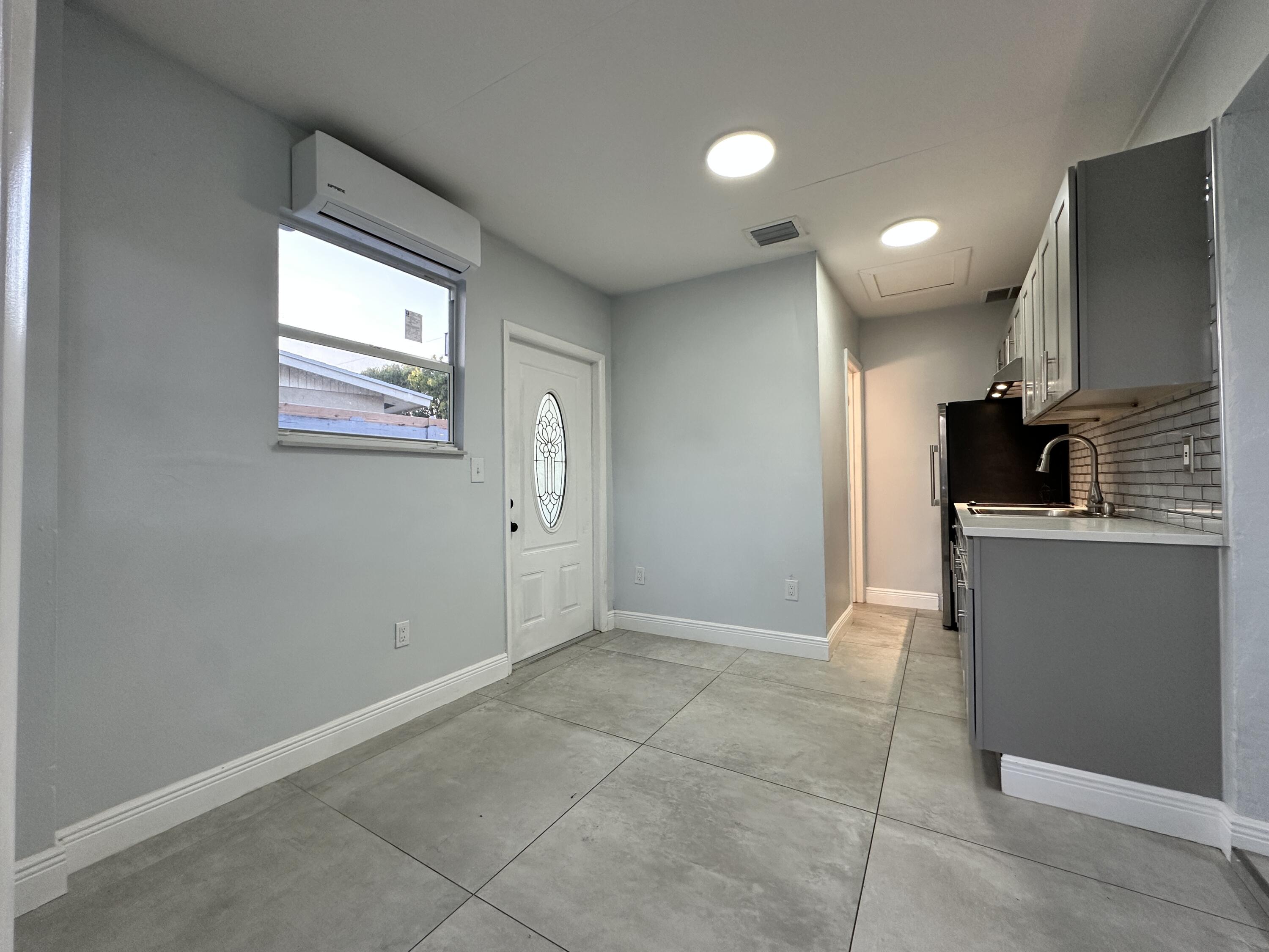 6157 Westover Road West Palm Beach, FL 33417 - Photo 5 of 17 IMG_6204