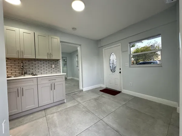 $1,650 | 6157 Westover Road, West Palm Beach, FL 33417