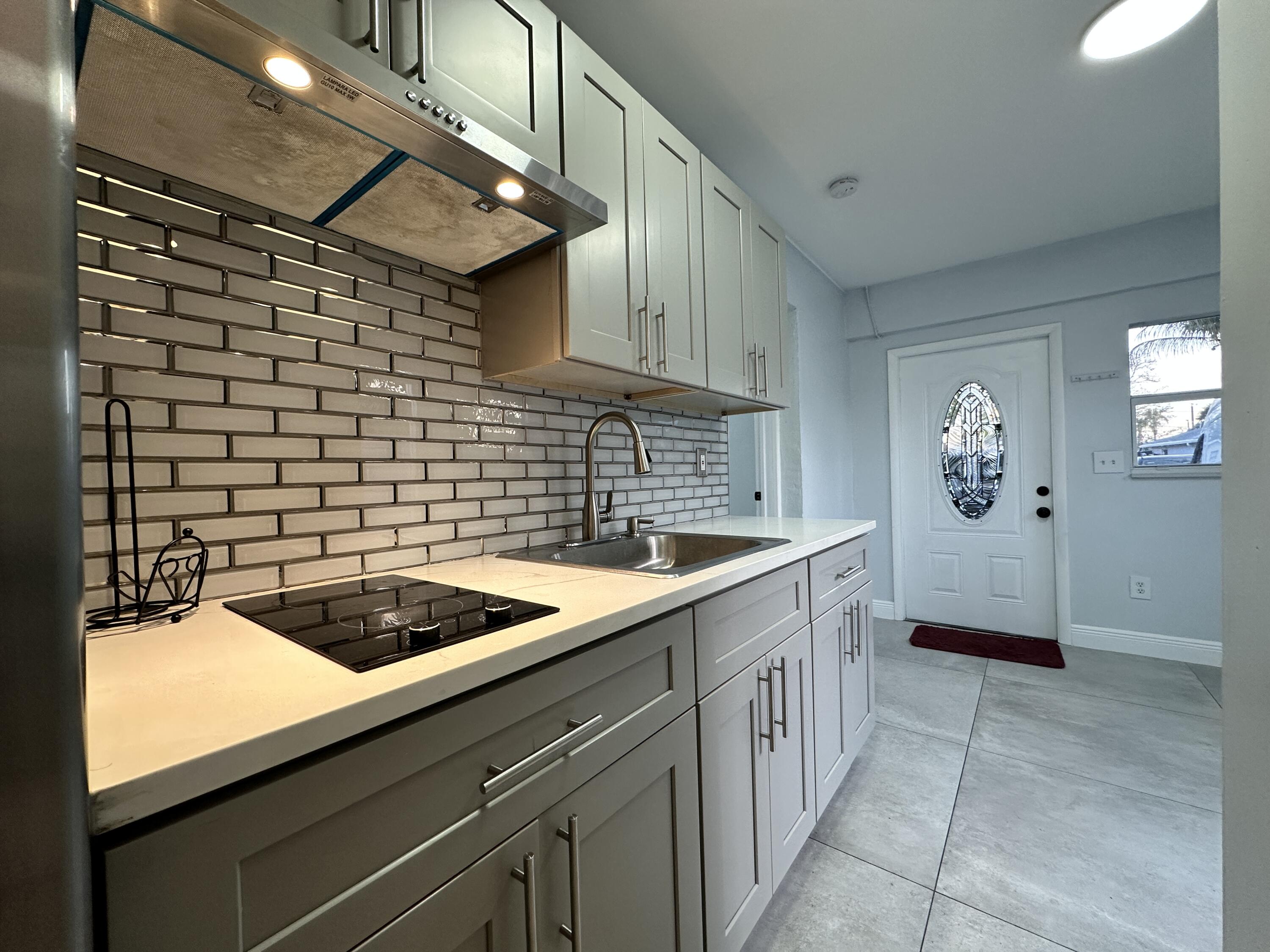 6157 Westover Road West Palm Beach, FL 33417 - Photo 8 of 17 IMG_6200