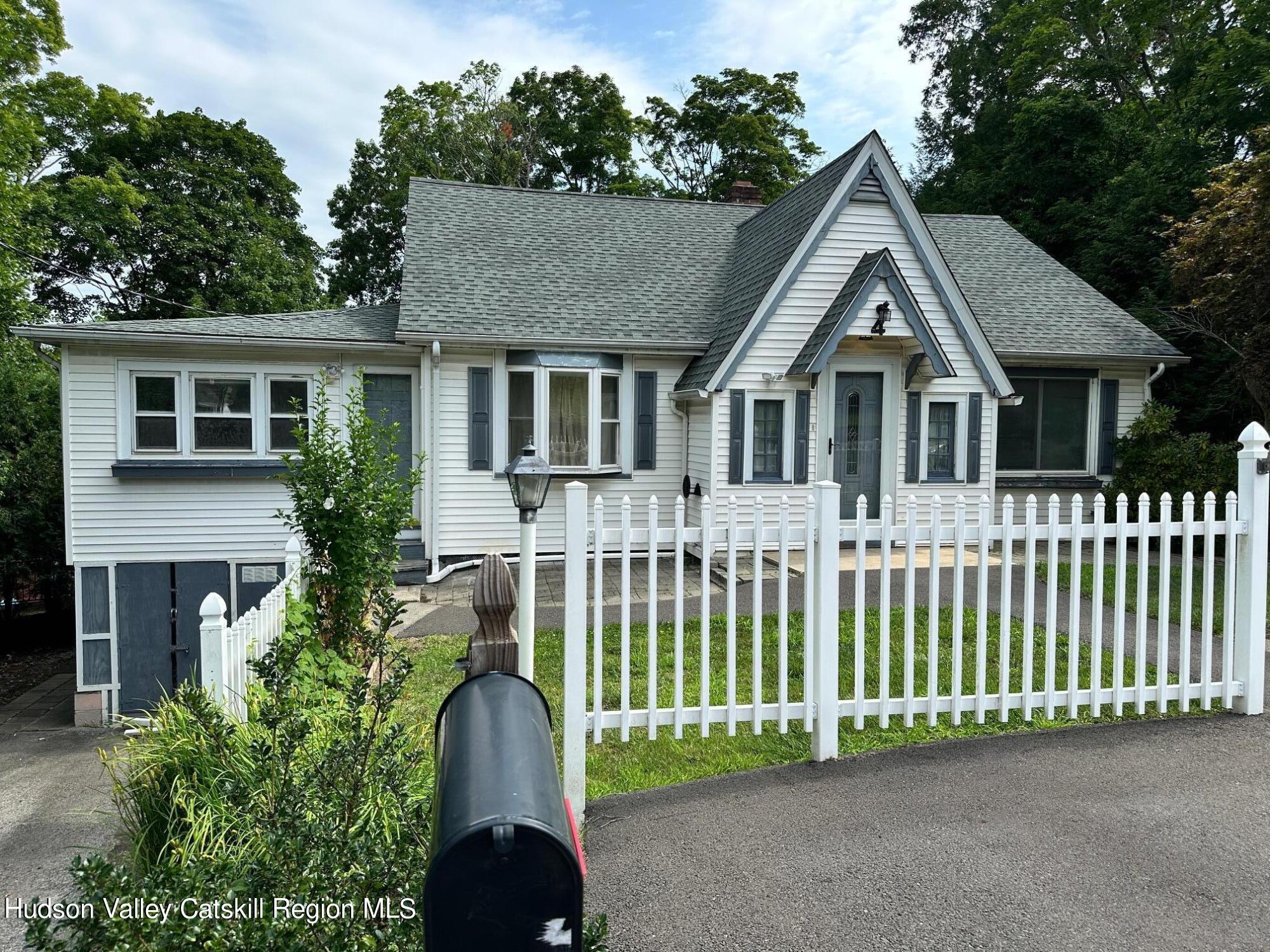 4 Van Wagner Road Highland, NY 12528 - Photo 6 of 27 IMG_9953