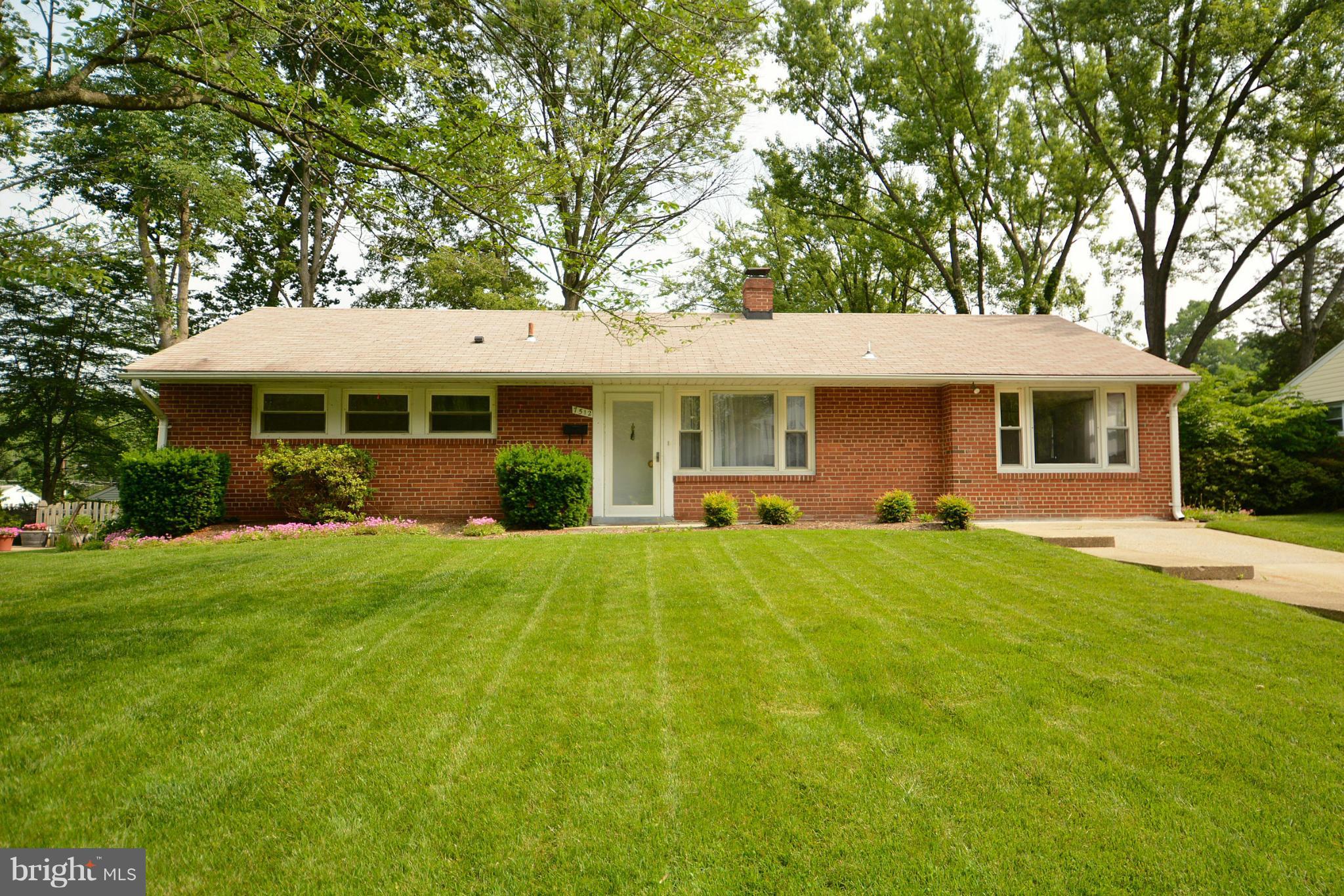 7512 Elgar Street Springfield, VA 22151 - Photo 1 of 6 Exterior (Front)