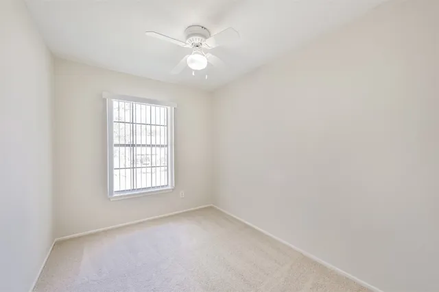 $255,000 | 406 McConn Court, Houston, TX 77598