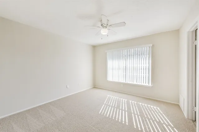 $255,000 | 406 McConn Court, Houston, TX 77598