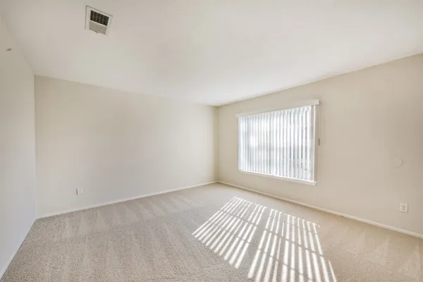 $255,000 | 406 McConn Court, Houston, TX 77598