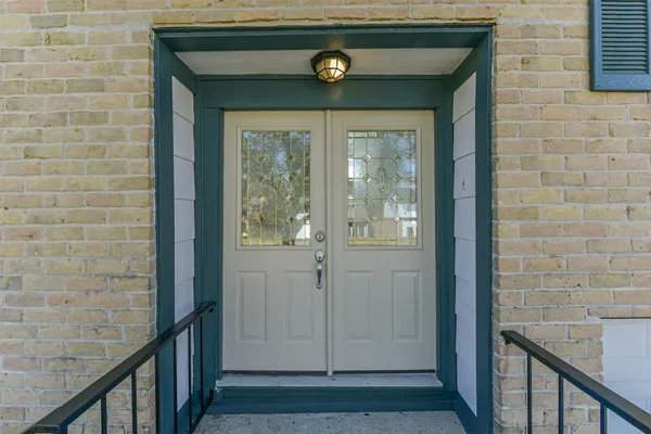 $255,000 | 406 McConn Court, Houston, TX 77598