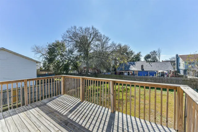 $255,000 | 406 McConn Court, Houston, TX 77598