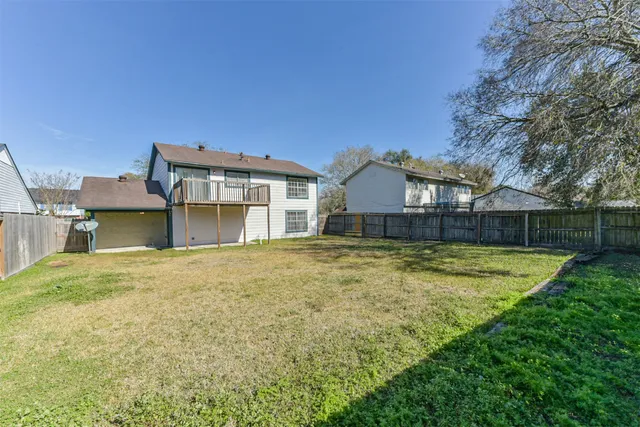 $255,000 | 406 McConn Court, Houston, TX 77598