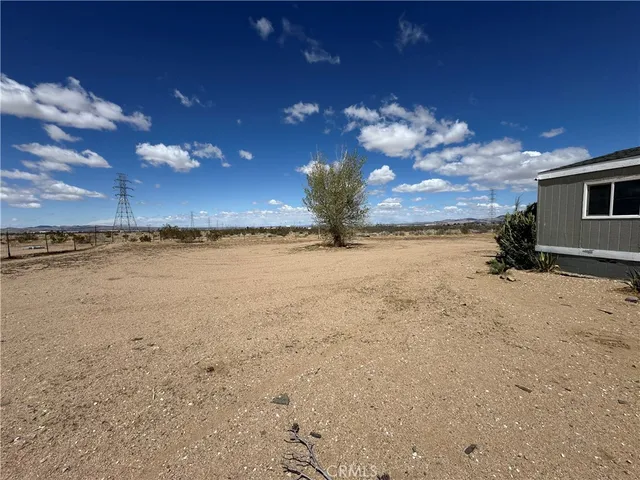 $1,495 | 14755 Calendula Street, Adelanto, CA 92301