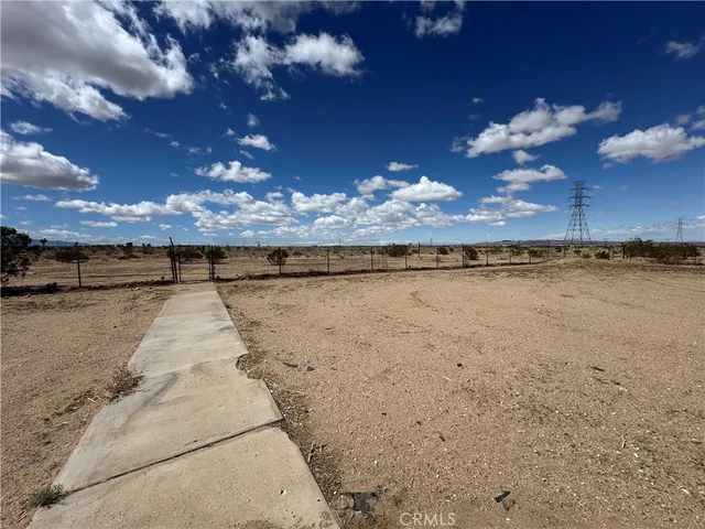 $1,495 | 14755 Calendula Street, Adelanto, CA 92301