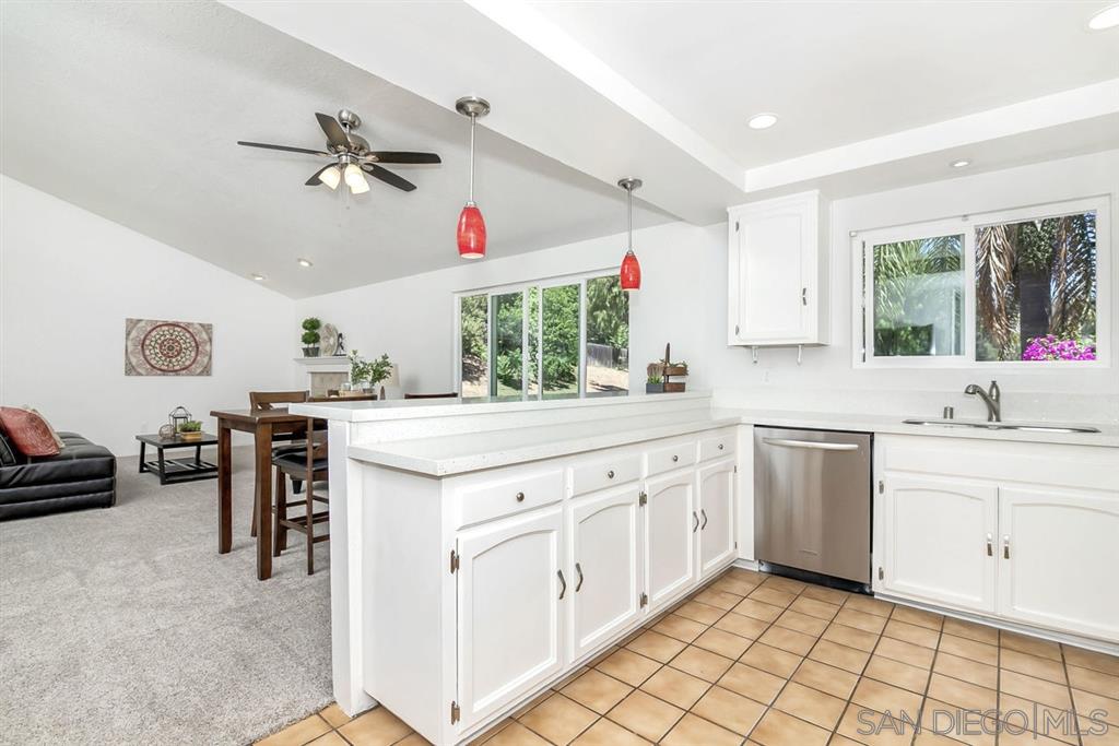 11108 Green Oaks Road Lakeside, CA 92040 - Photo 11 of 25 Gallery Image 11