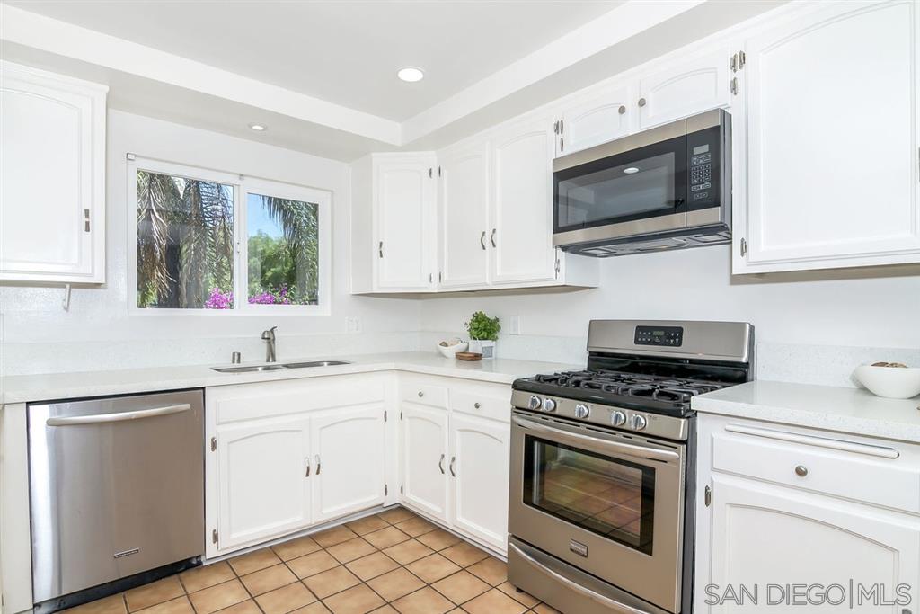 11108 Green Oaks Road Lakeside, CA 92040 - Photo 12 of 25 Gallery Image 12