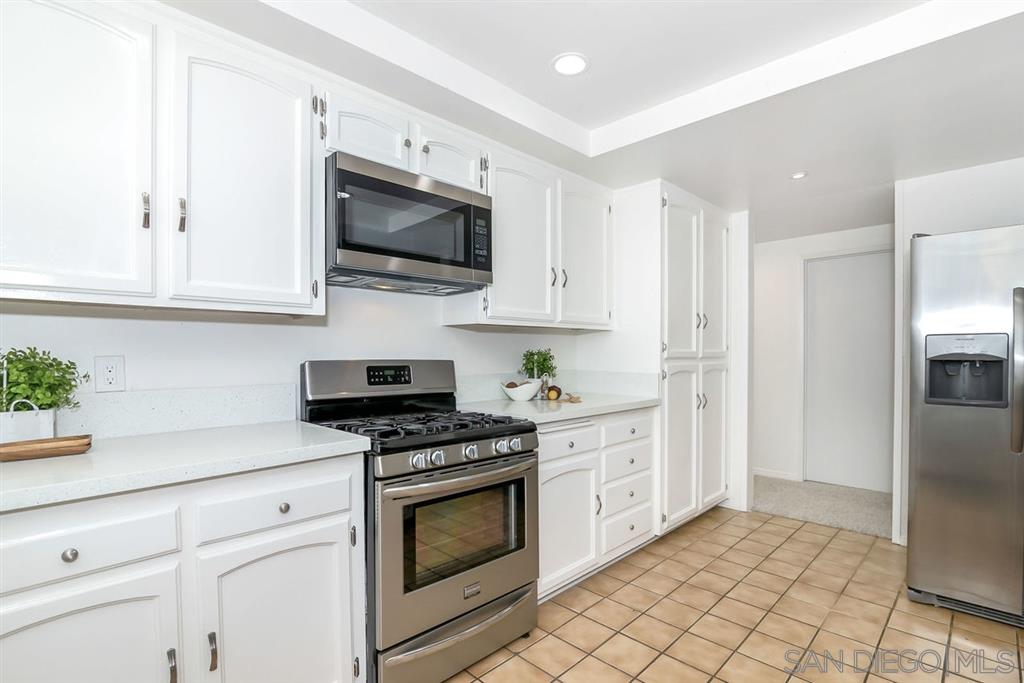 11108 Green Oaks Road Lakeside, CA 92040 - Photo 10 of 25 Gallery Image 10