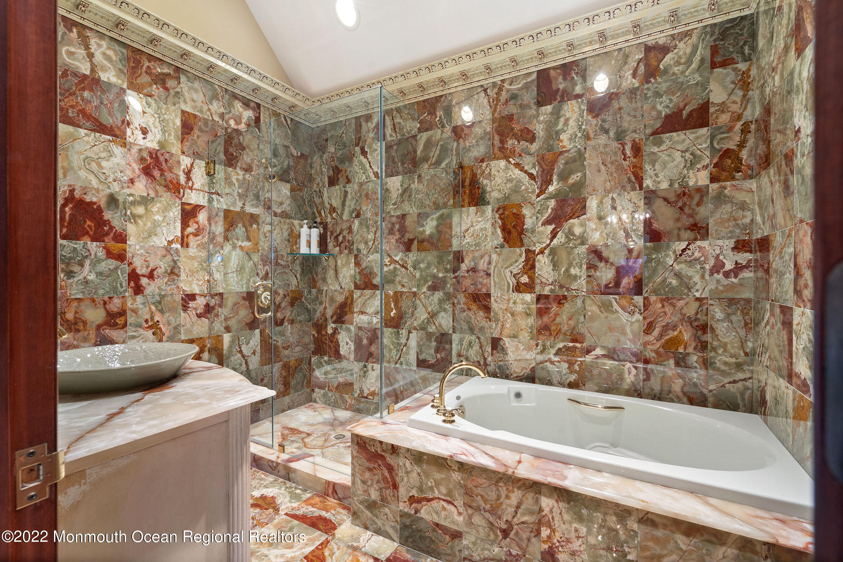 101 School Road Marlboro, NJ 07746 - Photo 37 of 80 076-076-Lav5.
