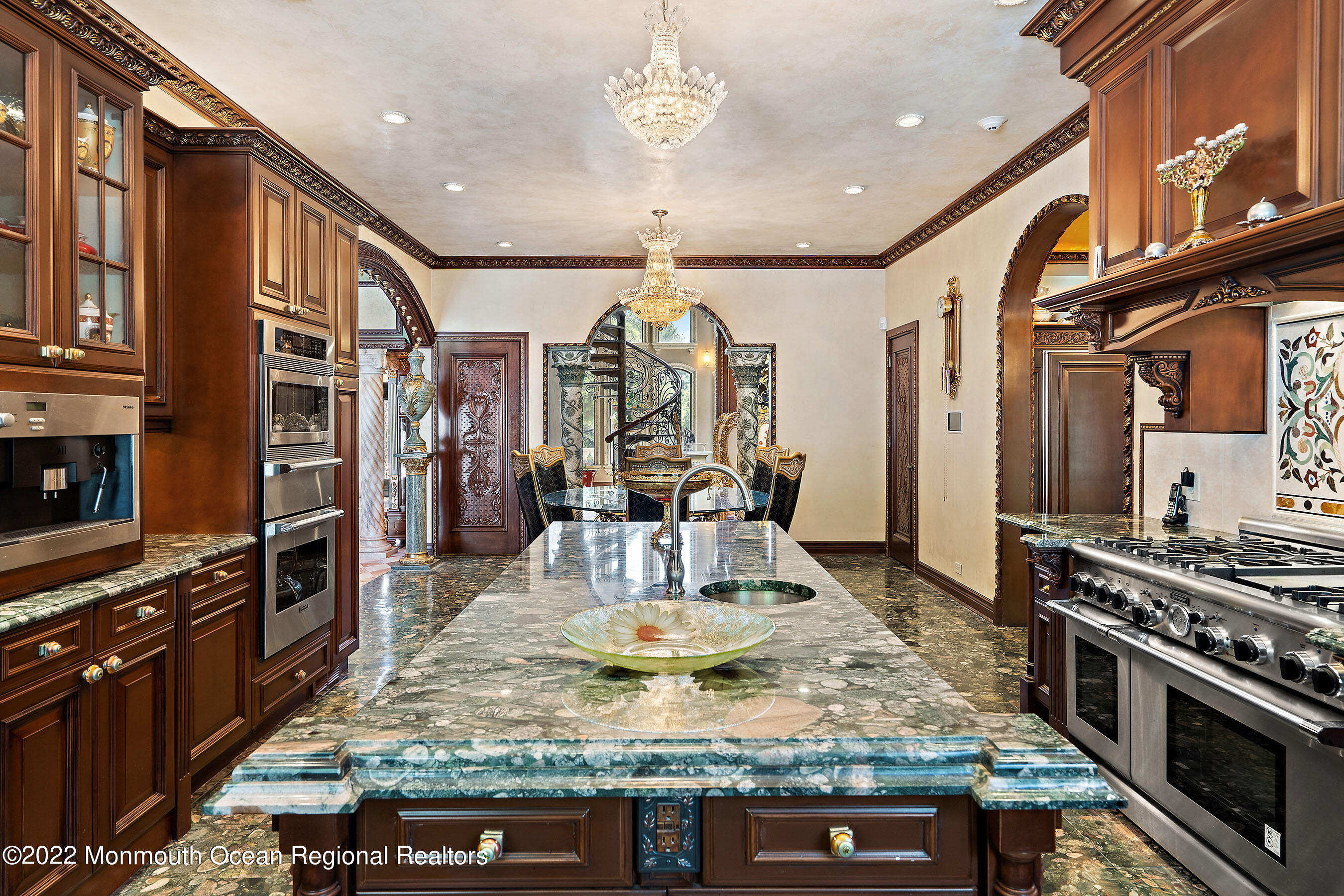 101 School Road Marlboro, NJ 07746 - Photo 63 of 80 035-035-Kitchen2f.