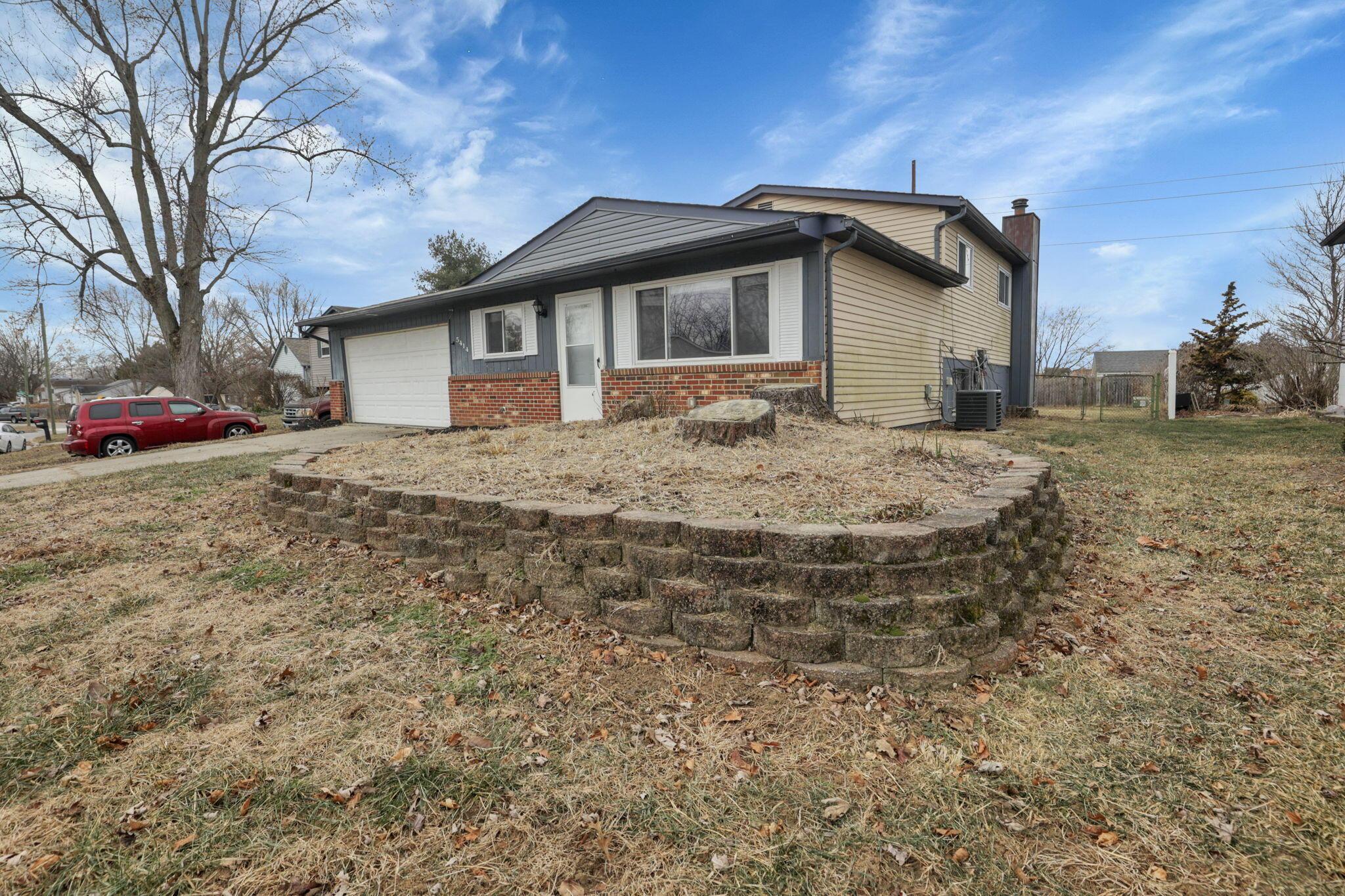 5414 Paladim Road Columbus, OH 43232 - Photo 5 of 51 5-web-or-mls-0N4A5015