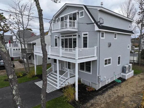 $2,620,000 | 390 Ocean Avenue, Wells, ME 04090