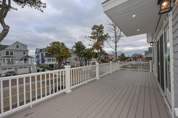 $2,620,000 | 390 Ocean Avenue, Wells, ME 04090