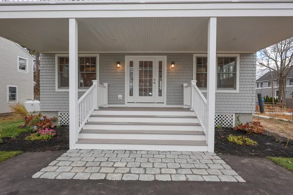 $2,620,000 | 390 Ocean Avenue, Wells, ME 04090