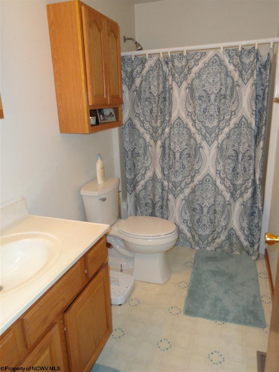 1523 Green Valley Road Bridgeport, WV 26330 - Photo 10 of 20 Gallery Image 10