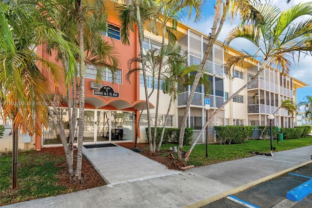 $1,500 | 16800 Northeast 15th Avenue, Unit 115, Miami, FL 33162