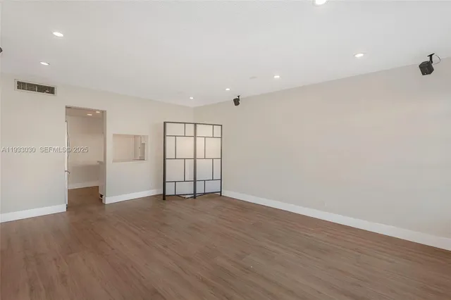 $1,500 | 16800 Northeast 15th Avenue, Unit 115, Miami, FL 33162