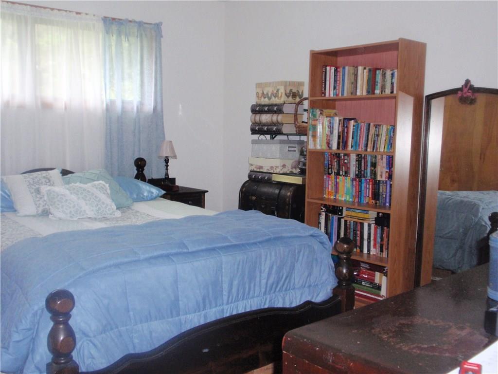 906 McKnight Road Indiana, PA 15701 - Photo 6 of 12 Gallery Image 6