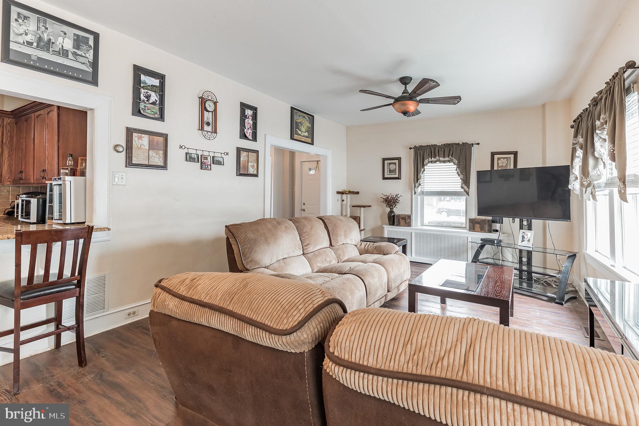 915 Fairview Road Swarthmore, PA 19081 - Photo 3 of 27 Living Room