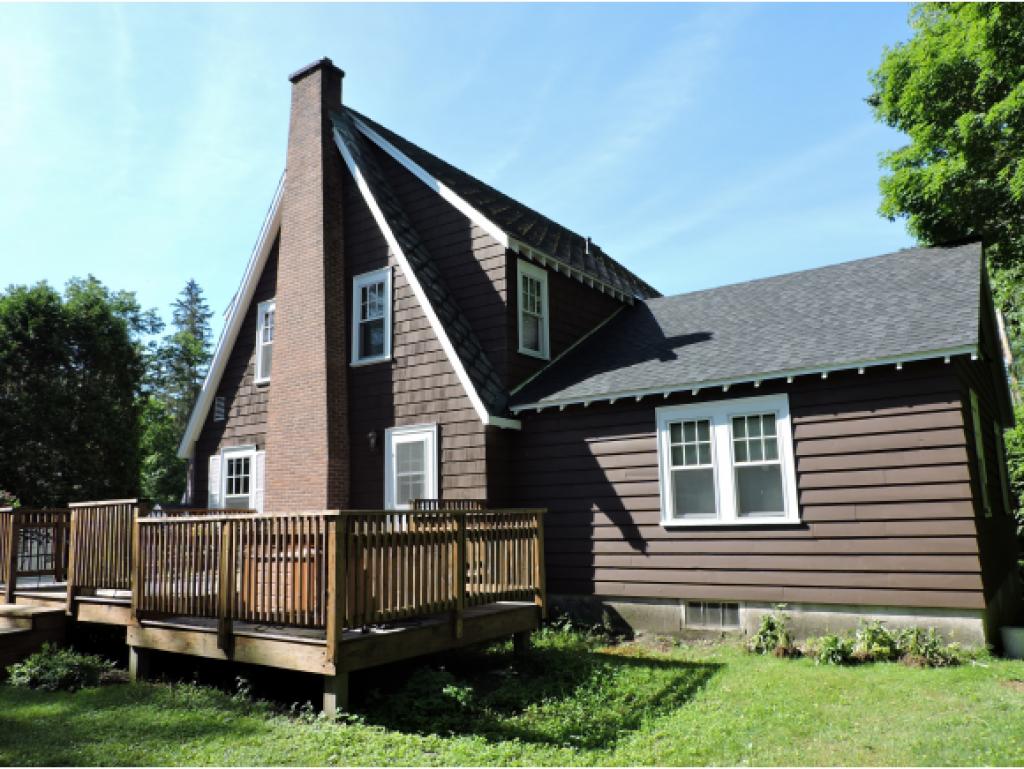114 Underclyffe Road St. Johnsbury, VT 05819 - Photo 2 of 24