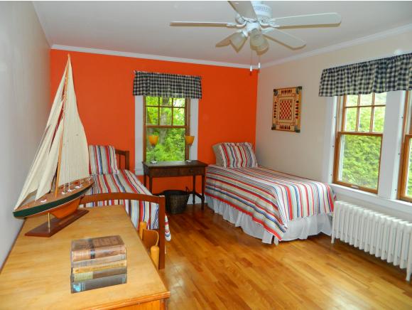 114 Underclyffe Road St. Johnsbury, VT 05819 - Photo 18 of 24