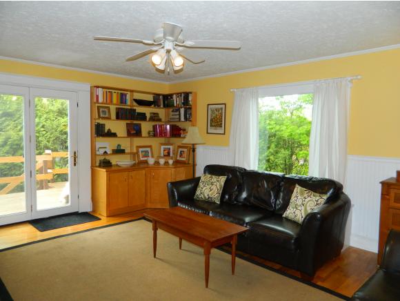 114 Underclyffe Road St. Johnsbury, VT 05819 - Photo 10 of 24