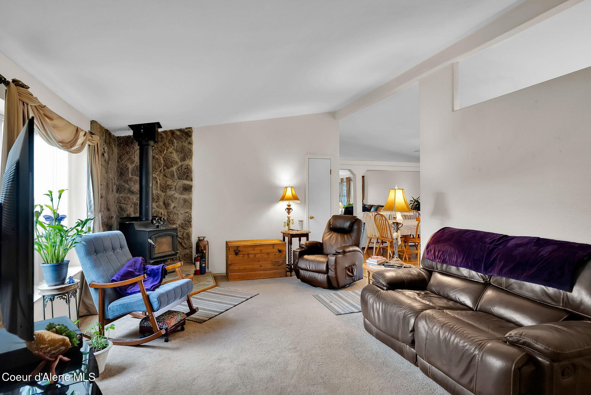 29399 North Clagstone Road Athol, ID 83801 - Photo 5 of 58 5-web-or-mls-SkyLight - Clagstone Int (R